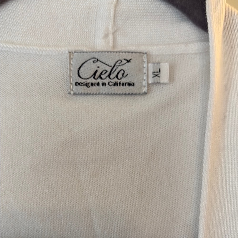 Cielo White Sweater Robe - Picture 2 of 3